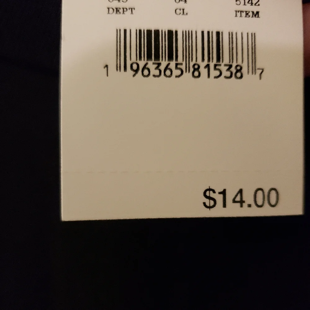 Yellowstone Dutton Ranch Show Tshirt - Picture 4 of 7